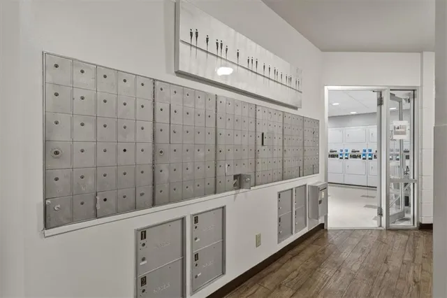 $185,000 | 3838 Rainbow Boulevard, Unit 304, Kansas City, KS 66103