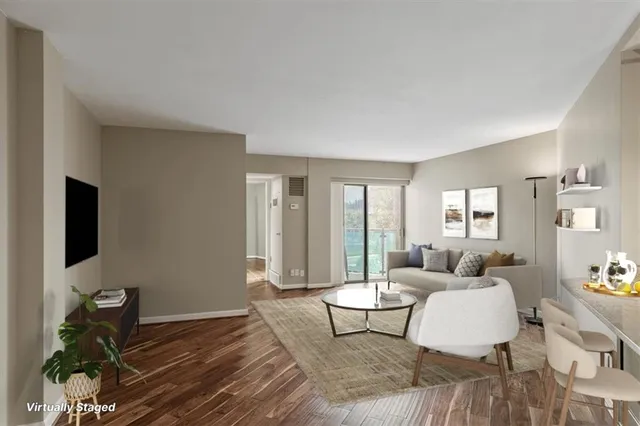 $185,000 | 3838 Rainbow Boulevard, Unit 304, Kansas City, KS 66103