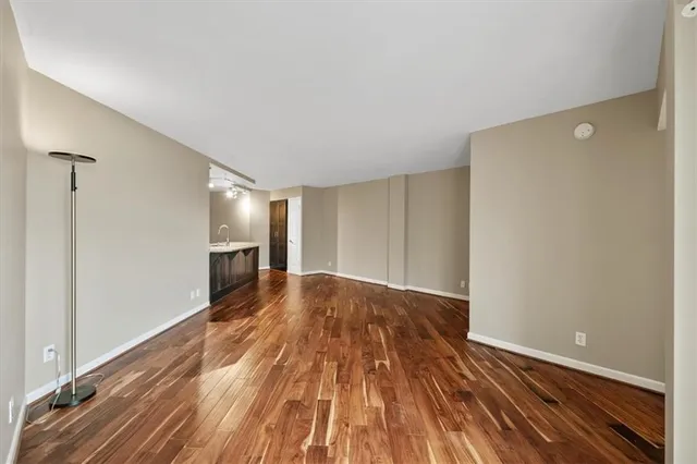 $185,000 | 3838 Rainbow Boulevard, Unit 304, Kansas City, KS 66103