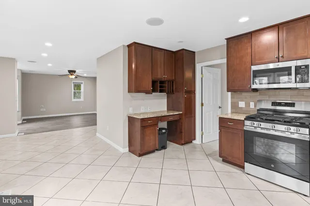 $2,900 | 25001 Half Pone Point Road, Hollywood, MD 20636