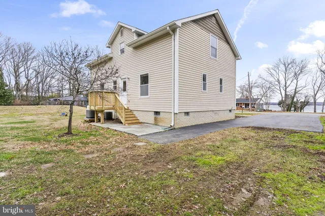 $2,900 | 25001 Half Pone Point Road, Hollywood, MD 20636