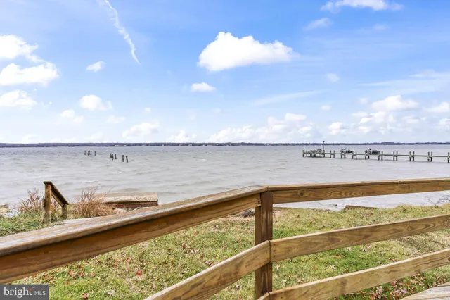 $2,900 | 25001 Half Pone Point Road, Hollywood, MD 20636