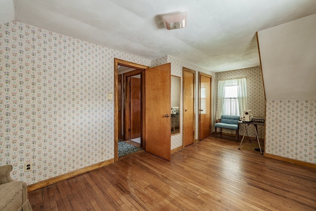 58 Rugby Street Holyoke, MA 01040 - Photo 27 of 38 Gallery Image 27