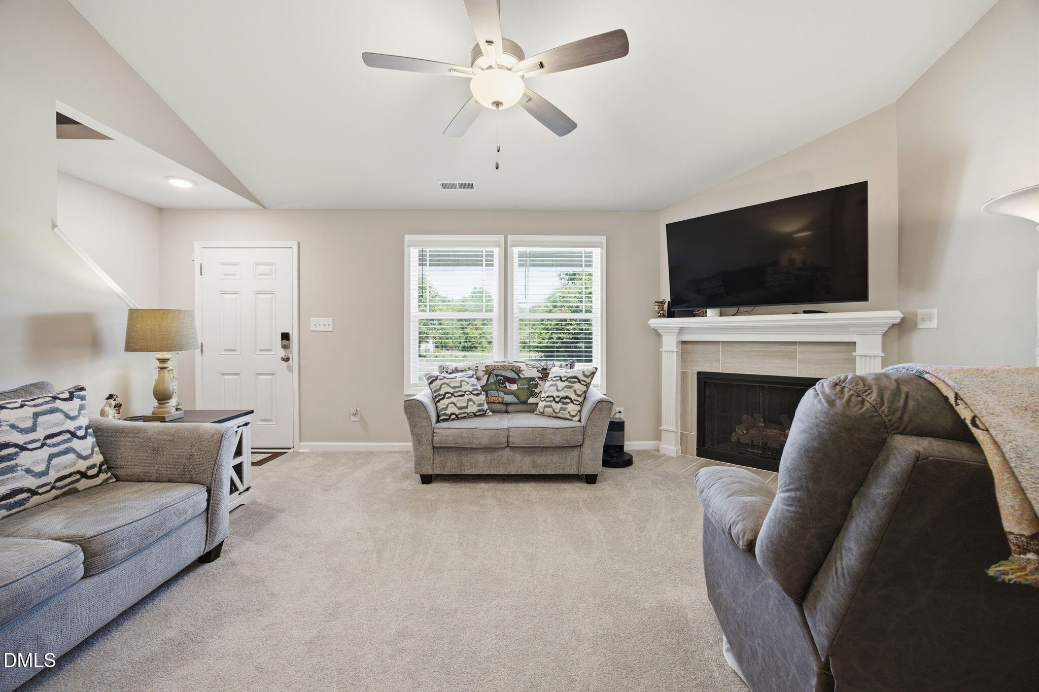 346 Touchdown Way Benson, NC 27504 - Photo 5 of 21 26-web-or-mls-IMG_8744