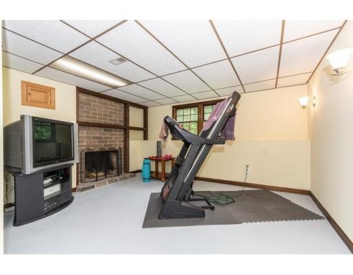 114 Garrison Road Chelmsford, MA 01824 - Photo 6 of 12 Gallery Image 6