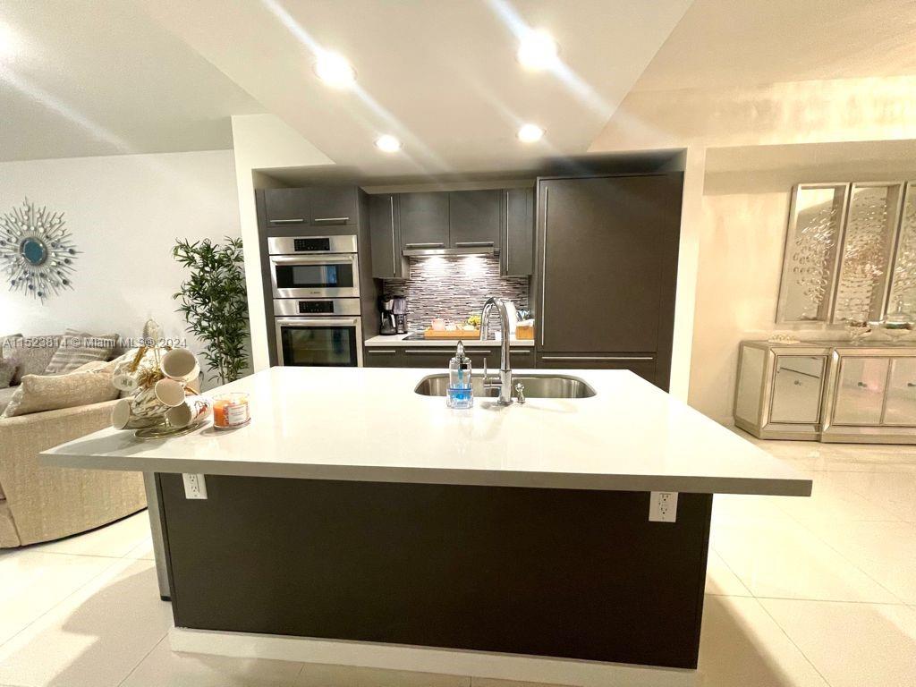 7825 Northwest 107th Ave Unit 317