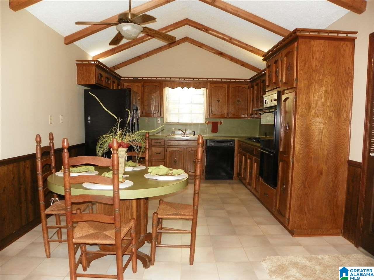 1441 County Road 33 Pelham, AL 35124 - Photo 4 of 12