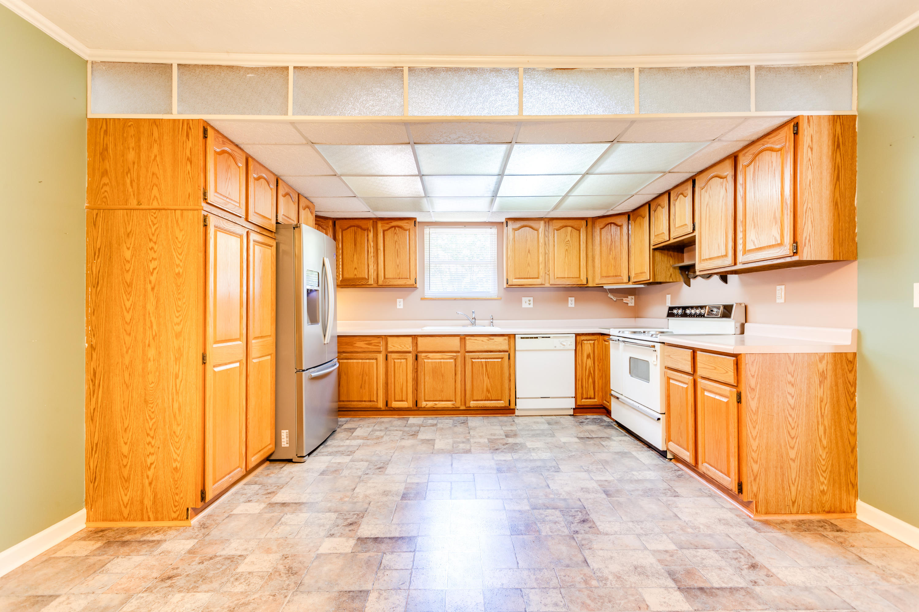 351 Old Emory Road Clinton, TN 37716 - Photo 13 of 34 015160523-2-351OldEmoryRdClintonTN-FULL
