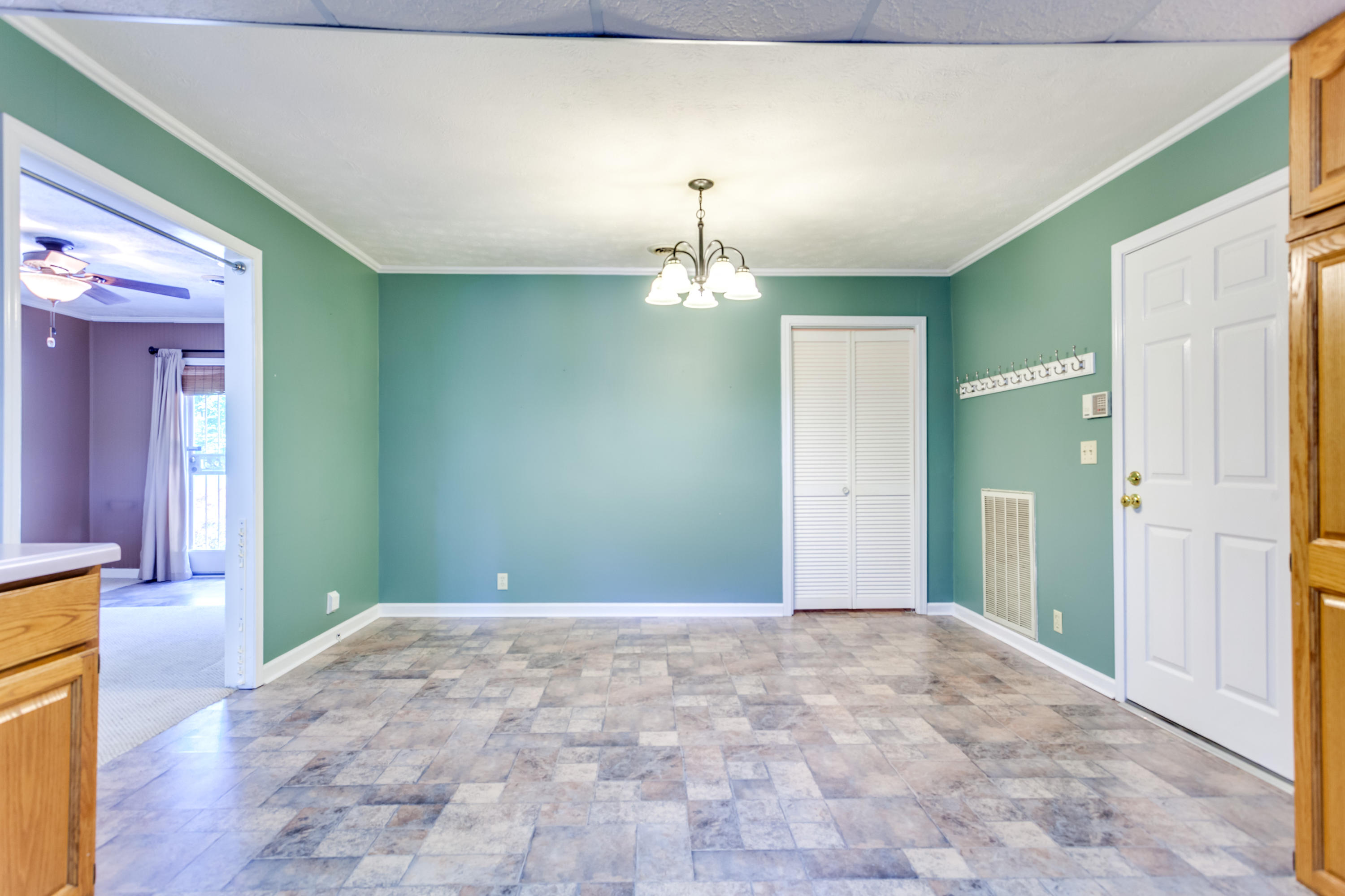 351 Old Emory Road Clinton, TN 37716 - Photo 17 of 34 019160523-2-351OldEmoryRdClintonTN-FULL