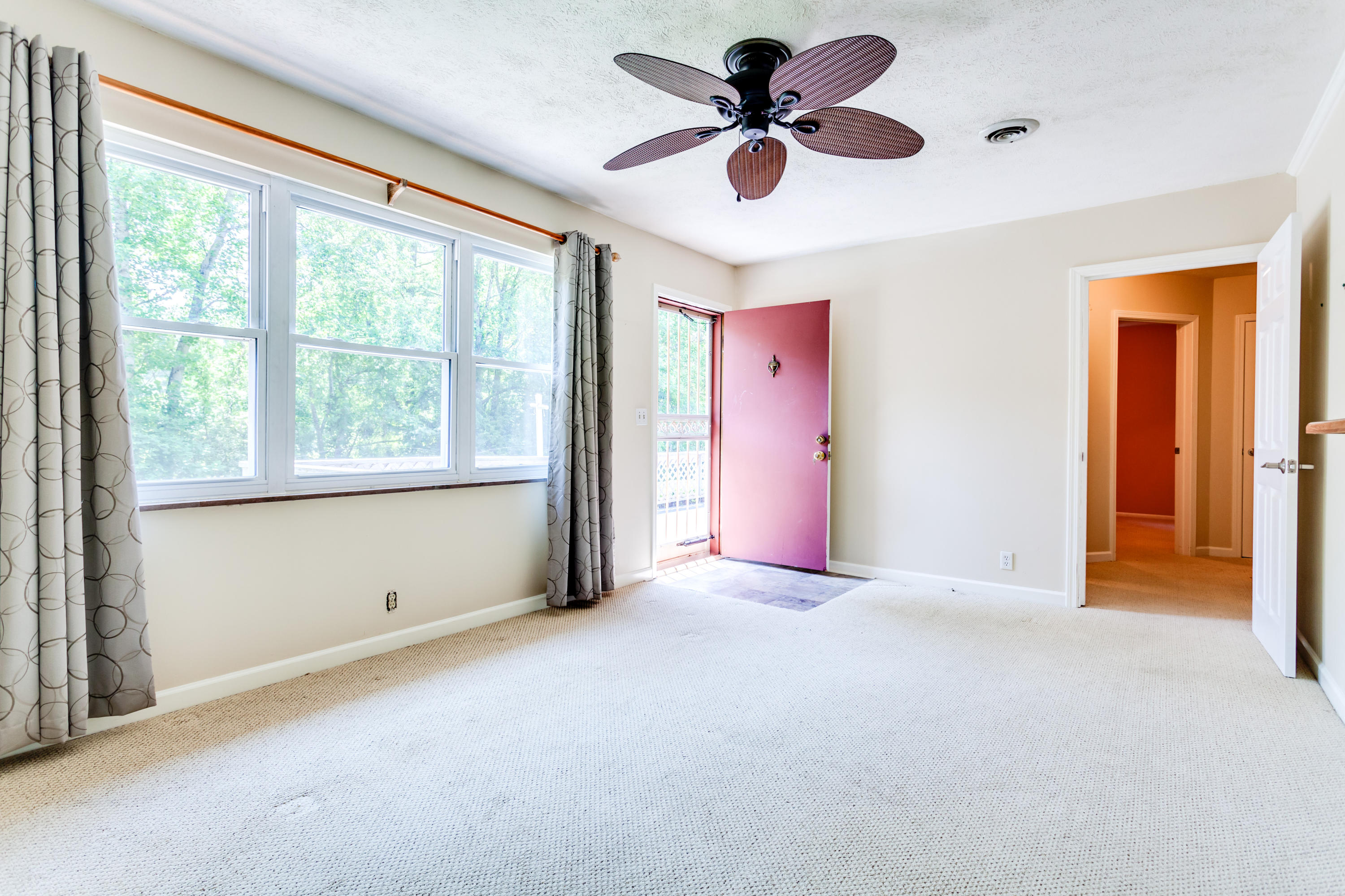 351 Old Emory Road Clinton, TN 37716 - Photo 9 of 34 011160523-2-351OldEmoryRdClintonTN-FULL