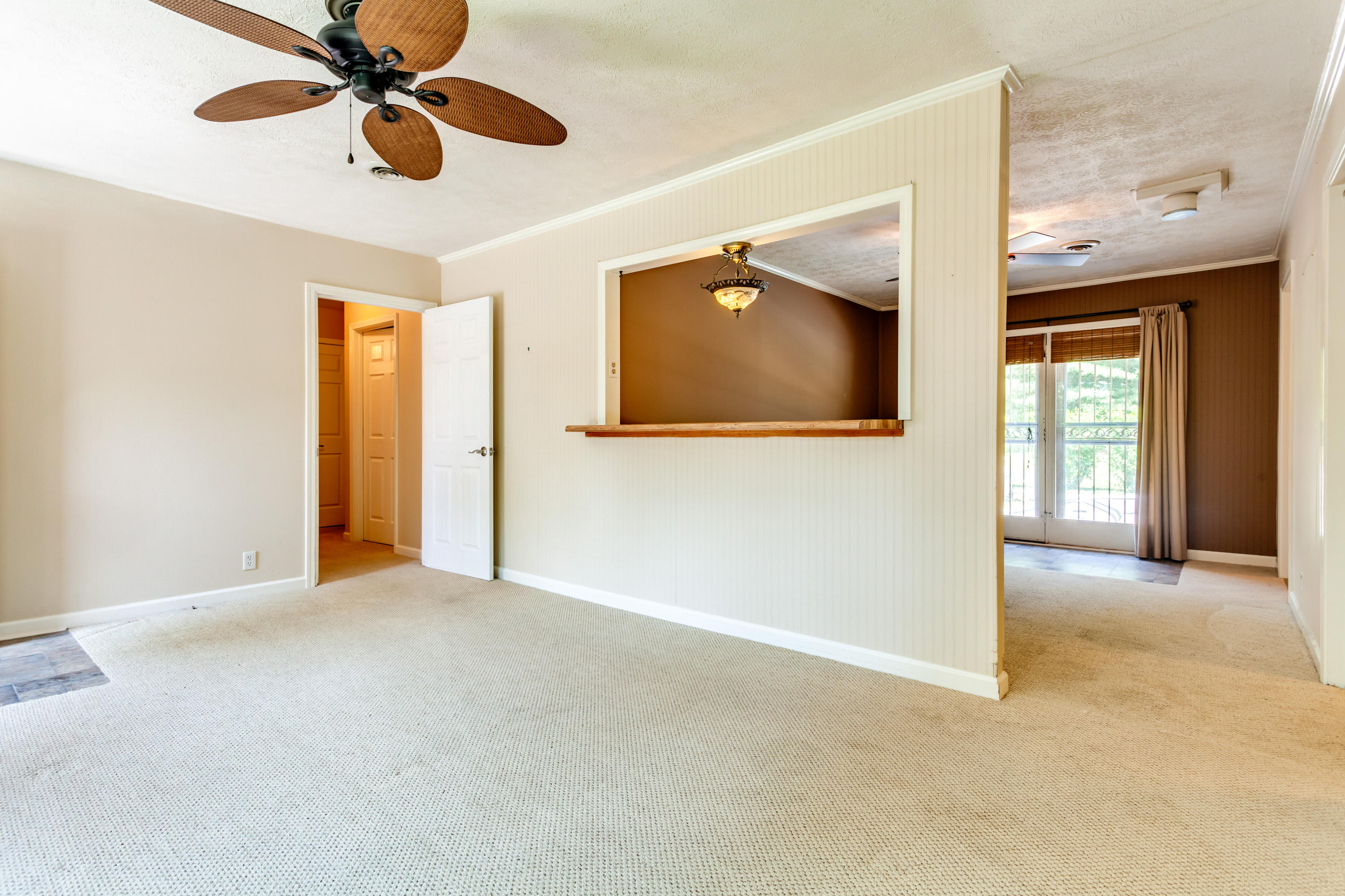 351 Old Emory Road Clinton, TN 37716 - Photo 10 of 34 012160523-2-351OldEmoryRdClintonTN-FULL