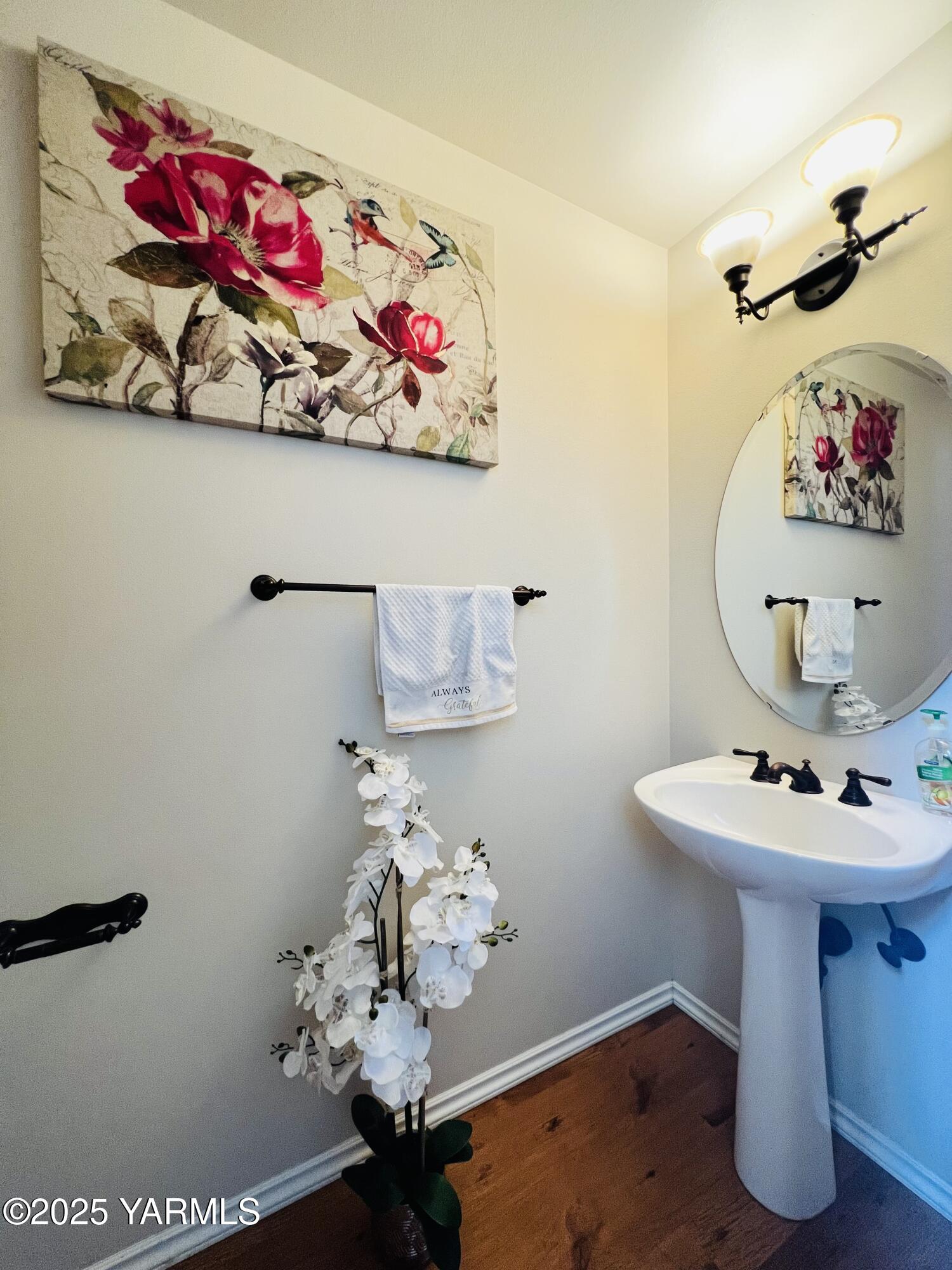 8505 Midvale Road Yakima, WA 98908 - Photo 14 of 36 MIDVALE BATH .5 3