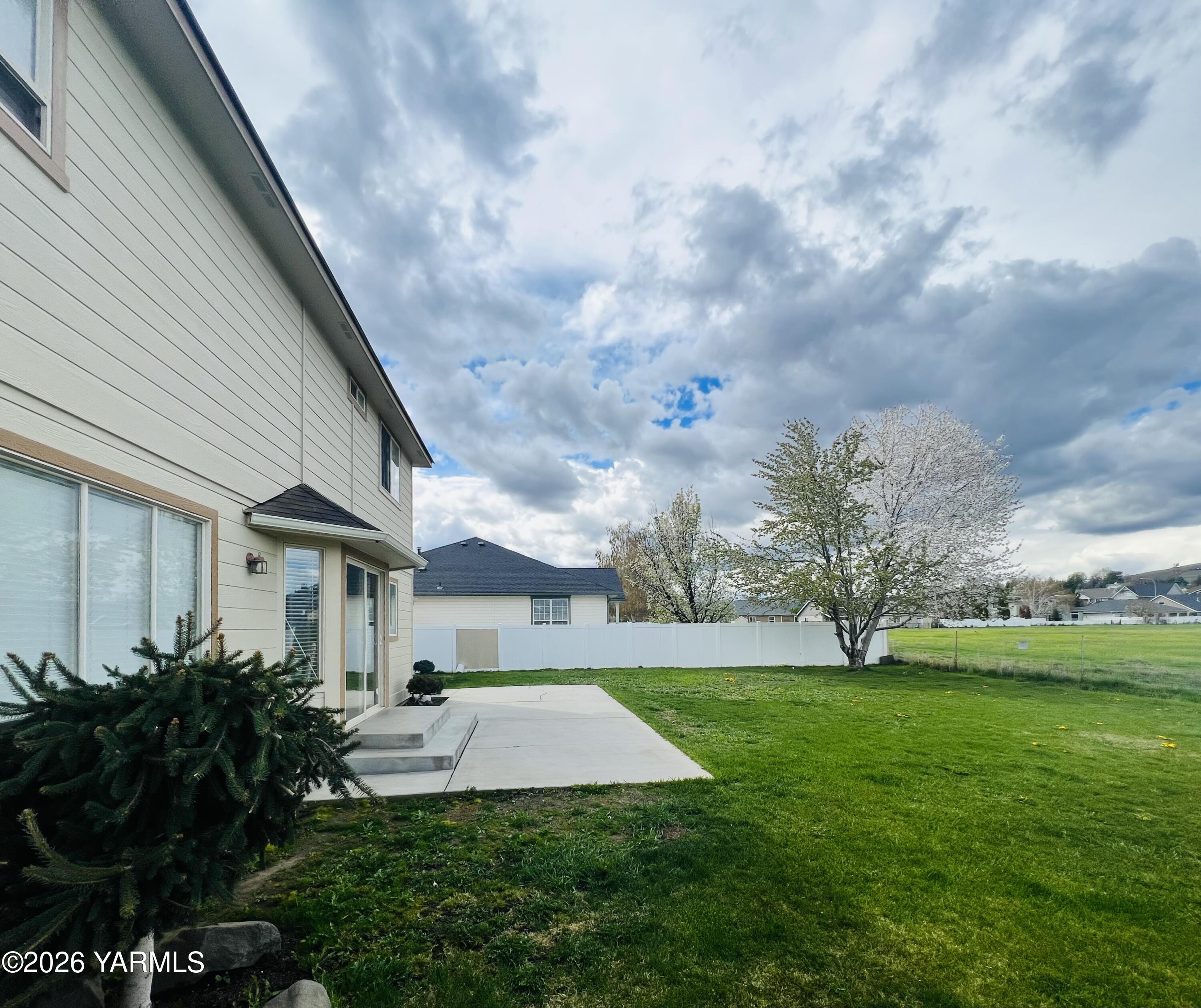 8505 Midvale Road Yakima, WA 98908 - Photo 32 of 36 MIDVALE BACK 2