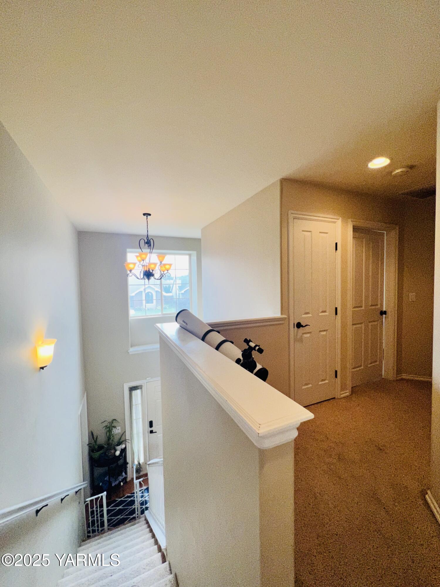 8505 Midvale Road Yakima, WA 98908 - Photo 6 of 36 MIDVALE STAIRVIEW