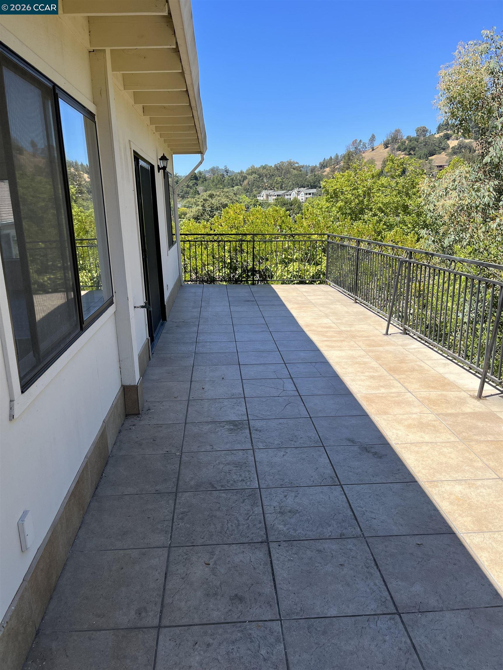 3692 Sundale Road Lafayette, CA 94549 - Photo 5 of 42