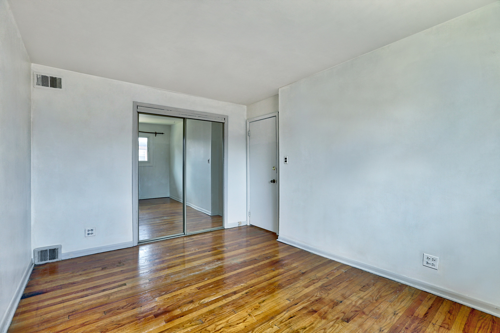 10049 Frontage Road, Unit C Skokie, IL 60077 - Photo 12 of 16