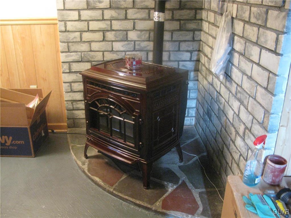 616 South Summit Road Bath, PA 18014 - Photo 22 of 22 a stove top oven sitting inside of a kitchen