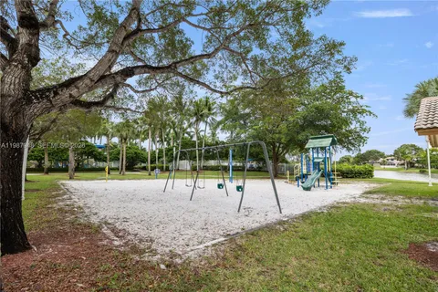 $875,000 | 1511 Northwest 168th Avenue, Pembroke Pines, FL 33028