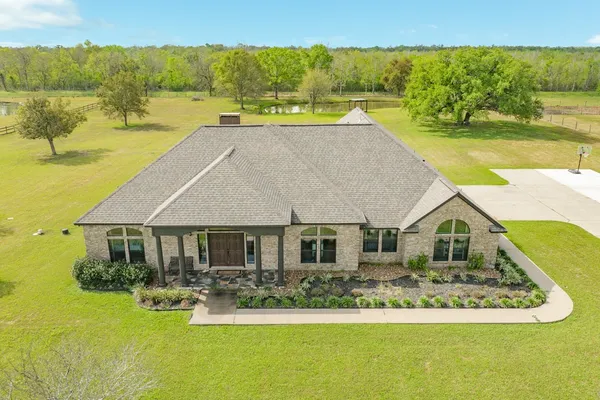 $710,000 | 20111 Farm To Market Road 523, Angleton, TX 77515