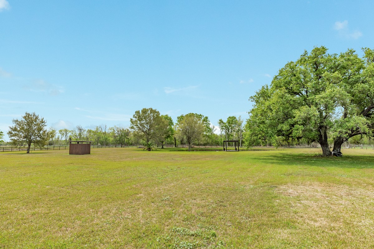 20111 Farm To Market Road 523 Angleton, TX 77515 - Photo 24 of 47 a view of an ocean and beach