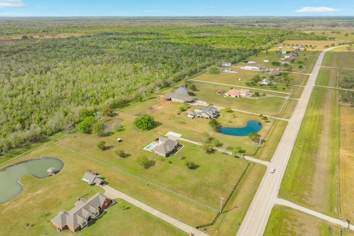 20111 Farm To Market Road 523 Angleton, TX 77515 - Photo 8 of 47