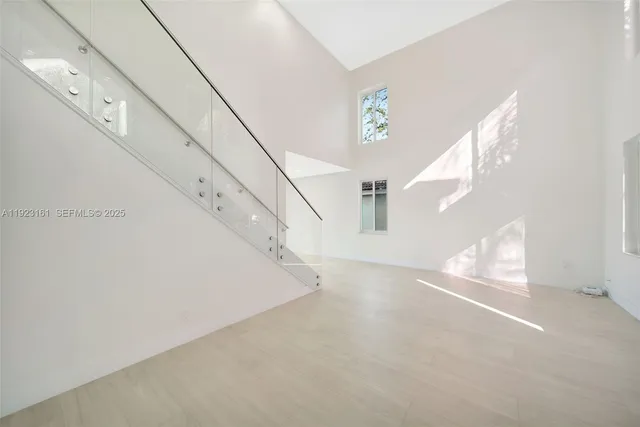 a view of entryway and hall