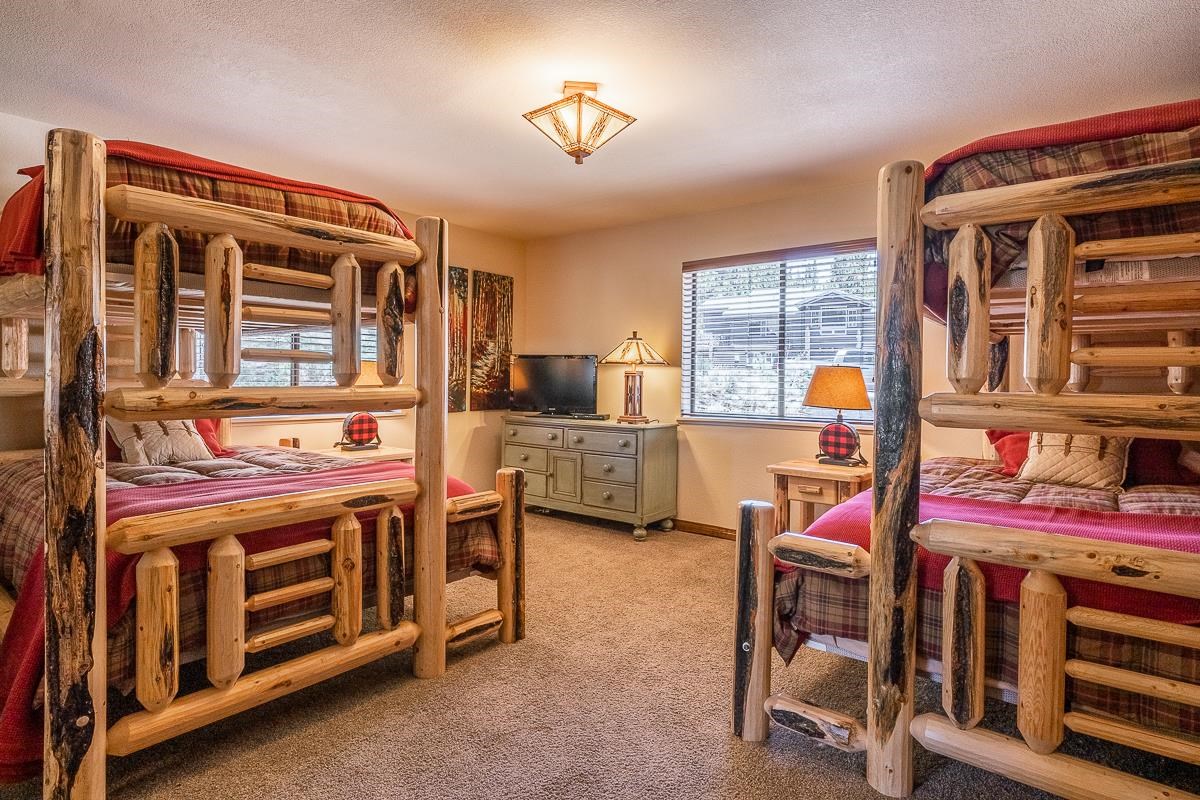 507 Monterey Pine Road Mammoth Lakes, CA 93546 - Photo 21 of 48 Gallery Image 21