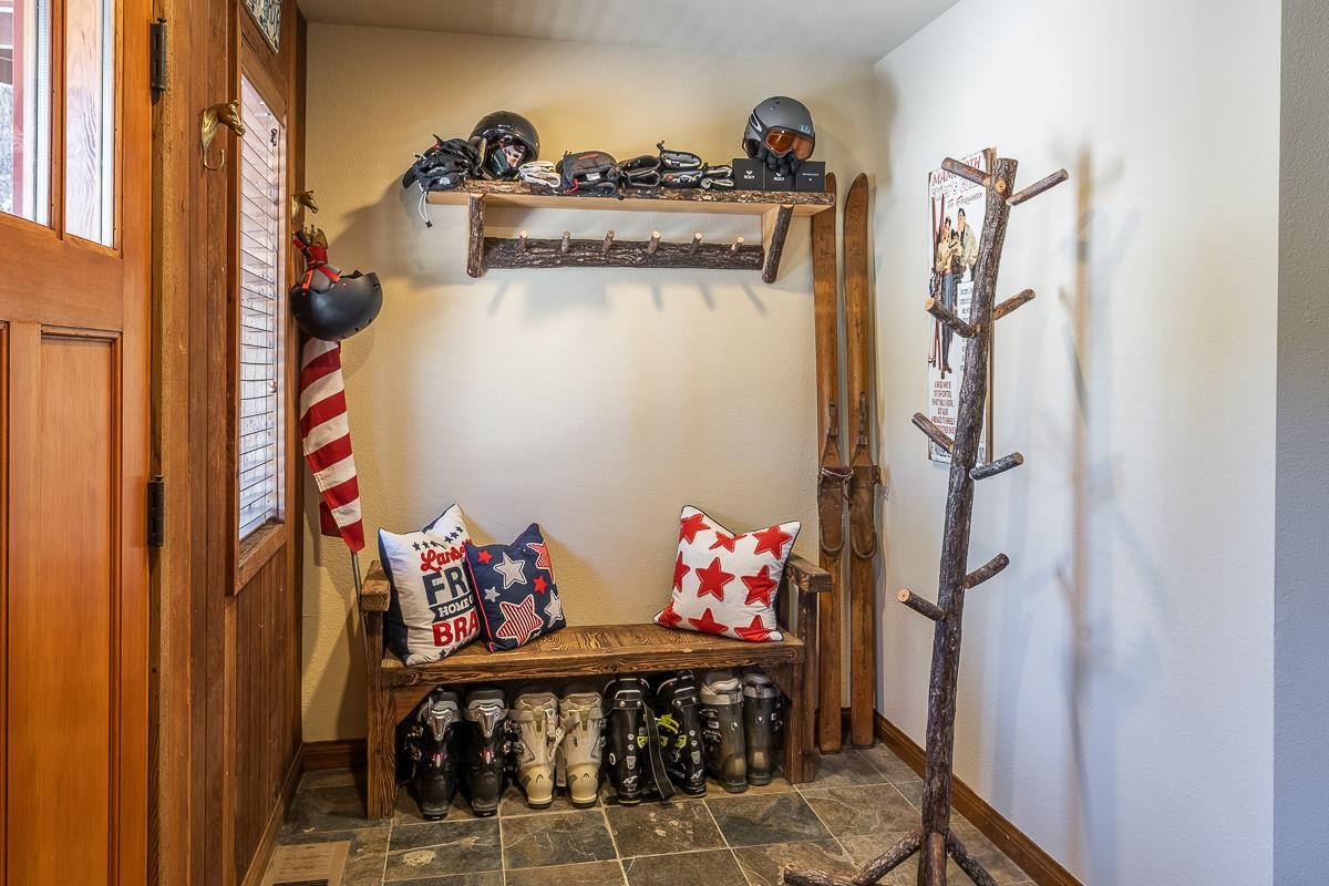 507 Monterey Pine Road Mammoth Lakes, CA 93546 - Photo 27 of 48 Gallery Image 27
