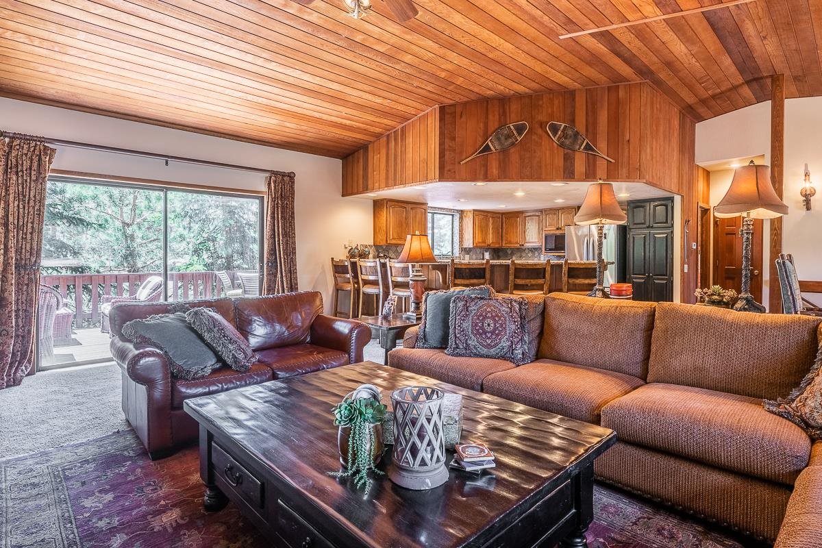 507 Monterey Pine Road Mammoth Lakes, CA 93546 - Photo 3 of 48 Gallery Image 3