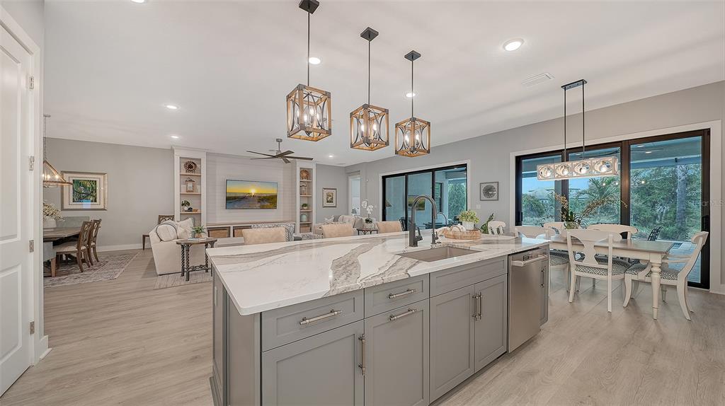 5018 Surfside Circle Lakewood Ranch, FL 34211 - Photo 16 of 76