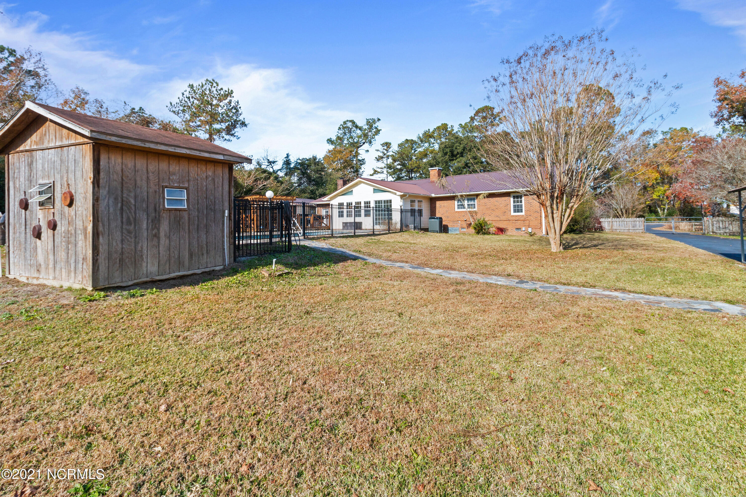 144 Thomas Humphrey Road Jacksonville, NC 28546 - Photo 5 of 31 IMG_2519