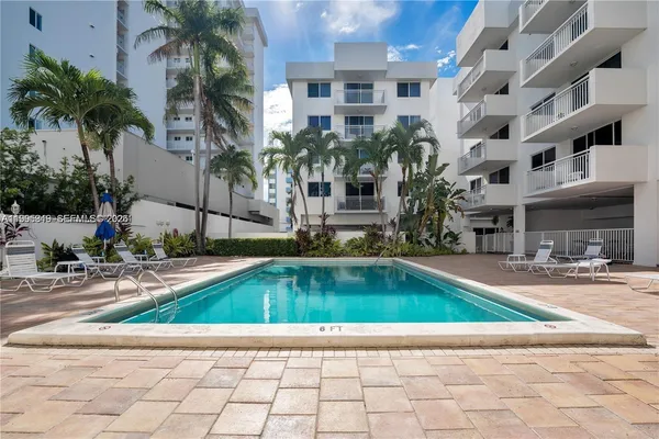 $2,700 | 1665 Bay Road, Unit 322, Miami Beach, FL 33139
