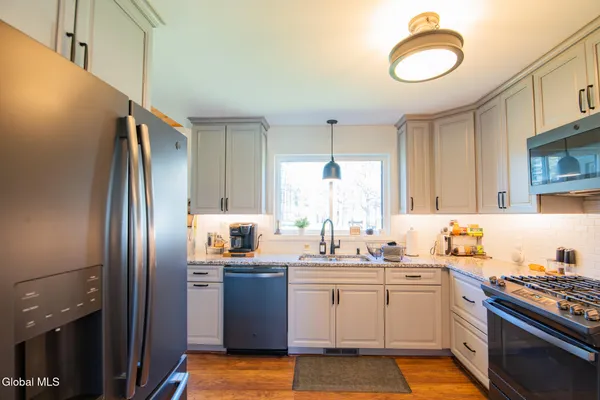 $474,900 | 25 Kimberly Lane, Moreau, NY 12828