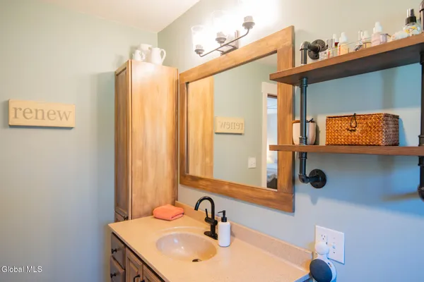 $474,900 | 25 Kimberly Lane, Moreau, NY 12828