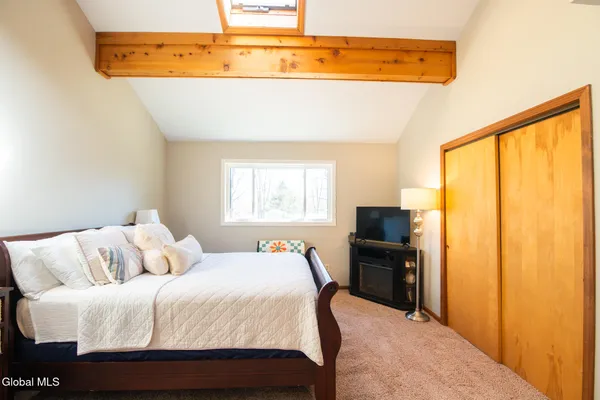 $474,900 | 25 Kimberly Lane, Moreau, NY 12828