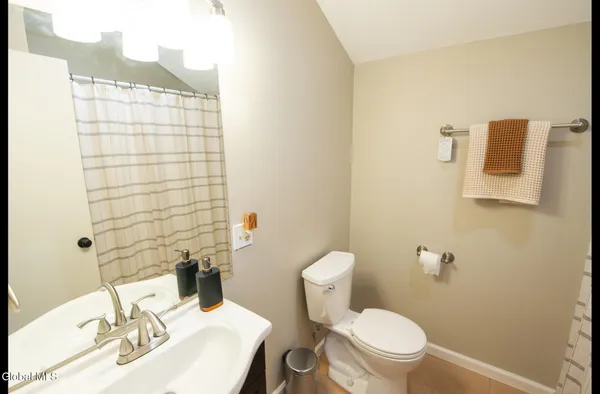 $474,900 | 25 Kimberly Lane, Moreau, NY 12828