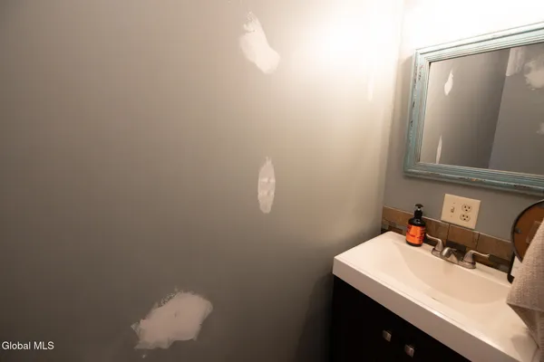 $474,900 | 25 Kimberly Lane, Moreau, NY 12828