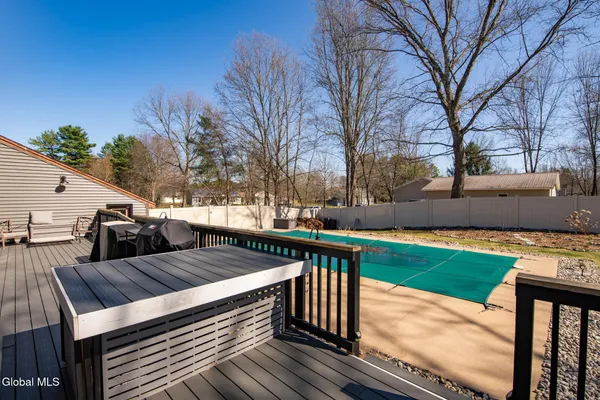 $474,900 | 25 Kimberly Lane, Moreau, NY 12828