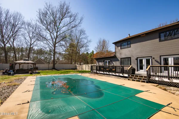 $474,900 | 25 Kimberly Lane, Moreau, NY 12828