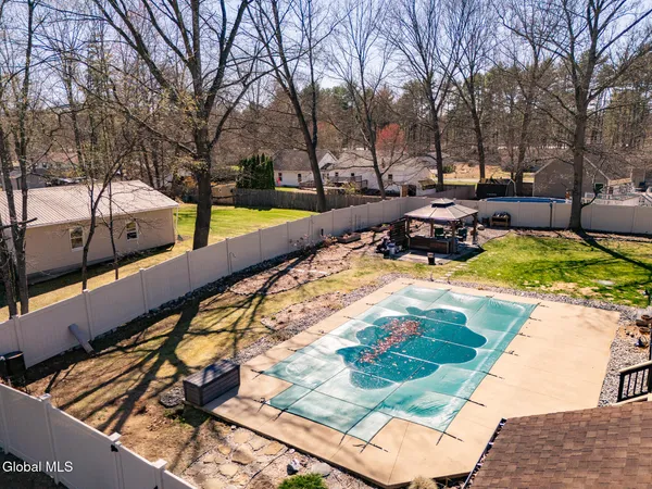 $474,900 | 25 Kimberly Lane, Moreau, NY 12828