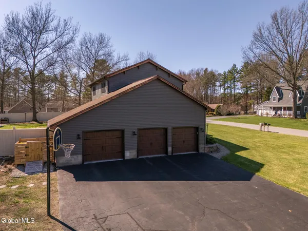 $474,900 | 25 Kimberly Lane, Moreau, NY 12828