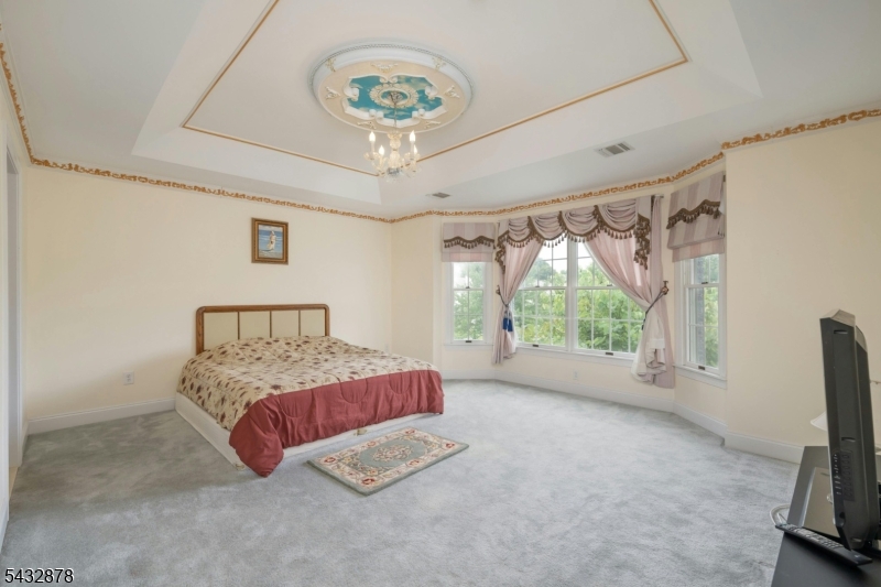 6 Hyer Farm Road Roseland, NJ 07068 - Photo 14 of 23