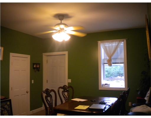 335 10th Avenue Woonsocket, RI 02895 - Photo 4 of 8 Dining Room.