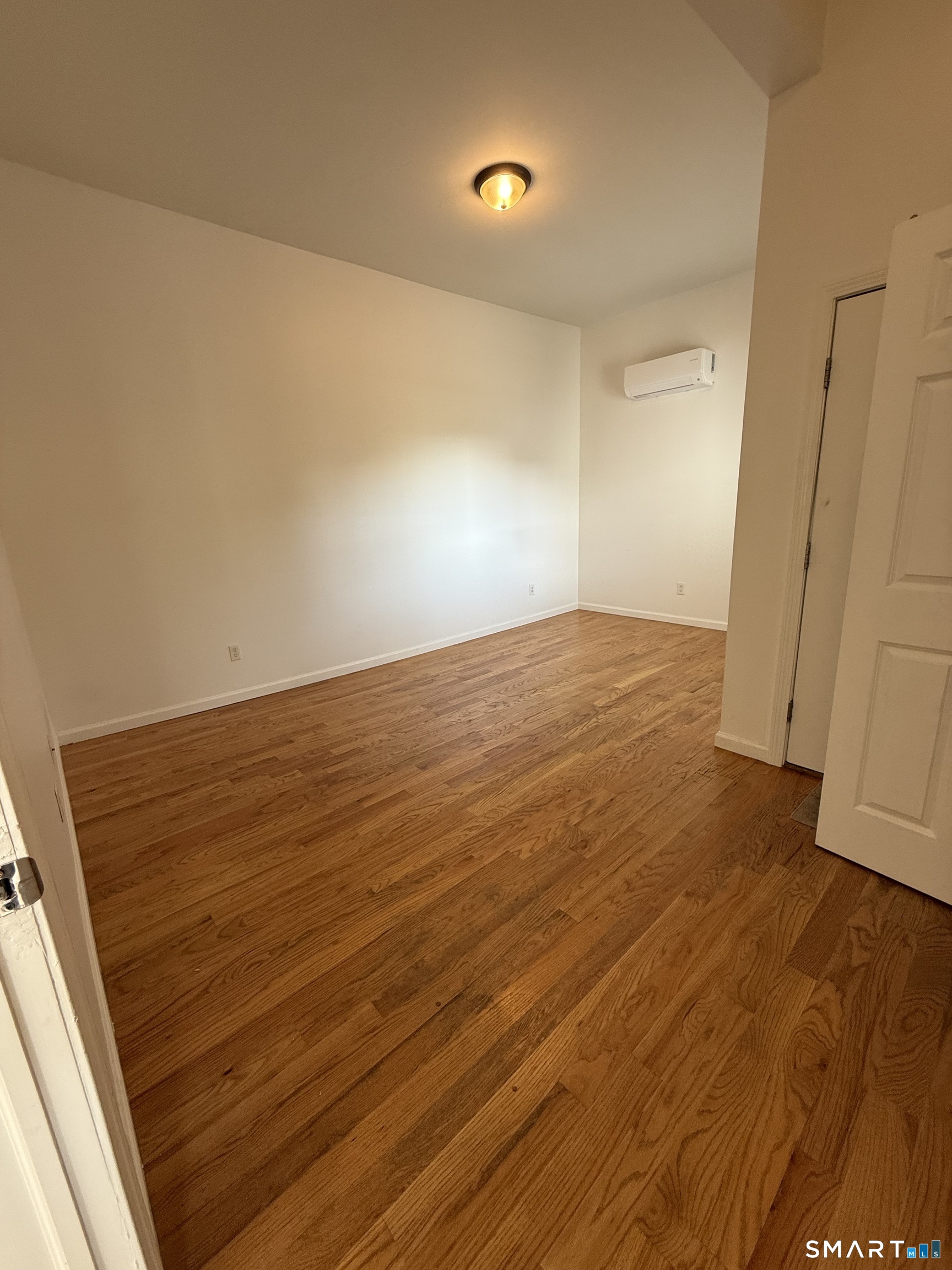 52 High Street, Unit 1B Bristol, CT 06010 - Photo 6 of 7 Gallery Image 6