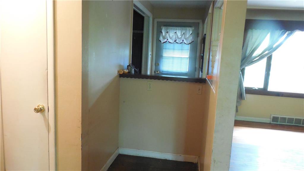 1555 Old Princeton Road New Castle, PA 16101 - Photo 10 of 25 Desk area at entry