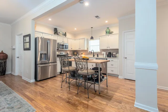 $399,000 | 1279 Island Harbor Drive, Memphis, TN 38103