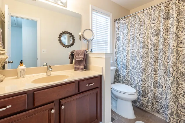 $399,000 | 1279 Island Harbor Drive, Memphis, TN 38103