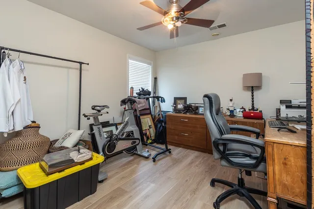 $399,000 | 1279 Island Harbor Drive, Memphis, TN 38103