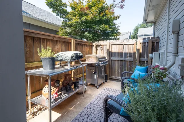 $399,000 | 1279 Island Harbor Drive, Memphis, TN 38103