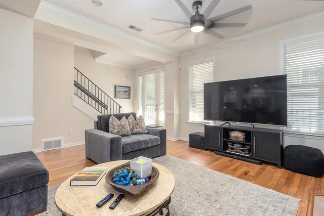 $399,000 | 1279 Island Harbor Drive, Memphis, TN 38103